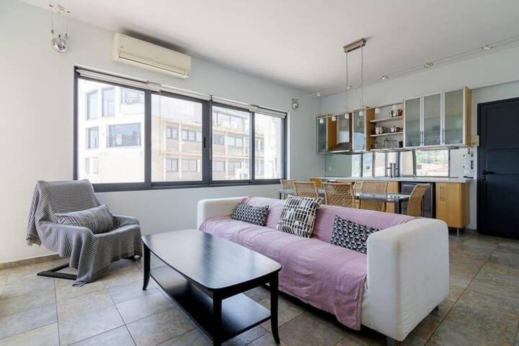 1Bedroom House In The City Center With Great View 아테네 외부 사진