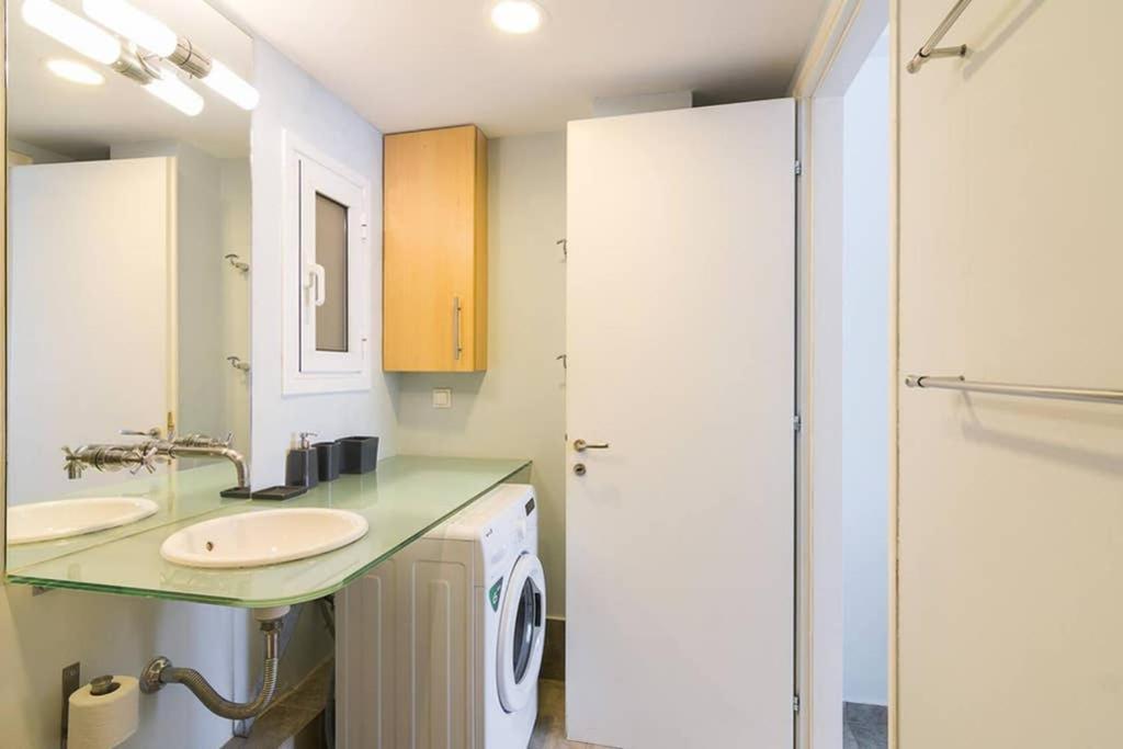 1Bedroom House In The City Center With Great View 아테네 외부 사진